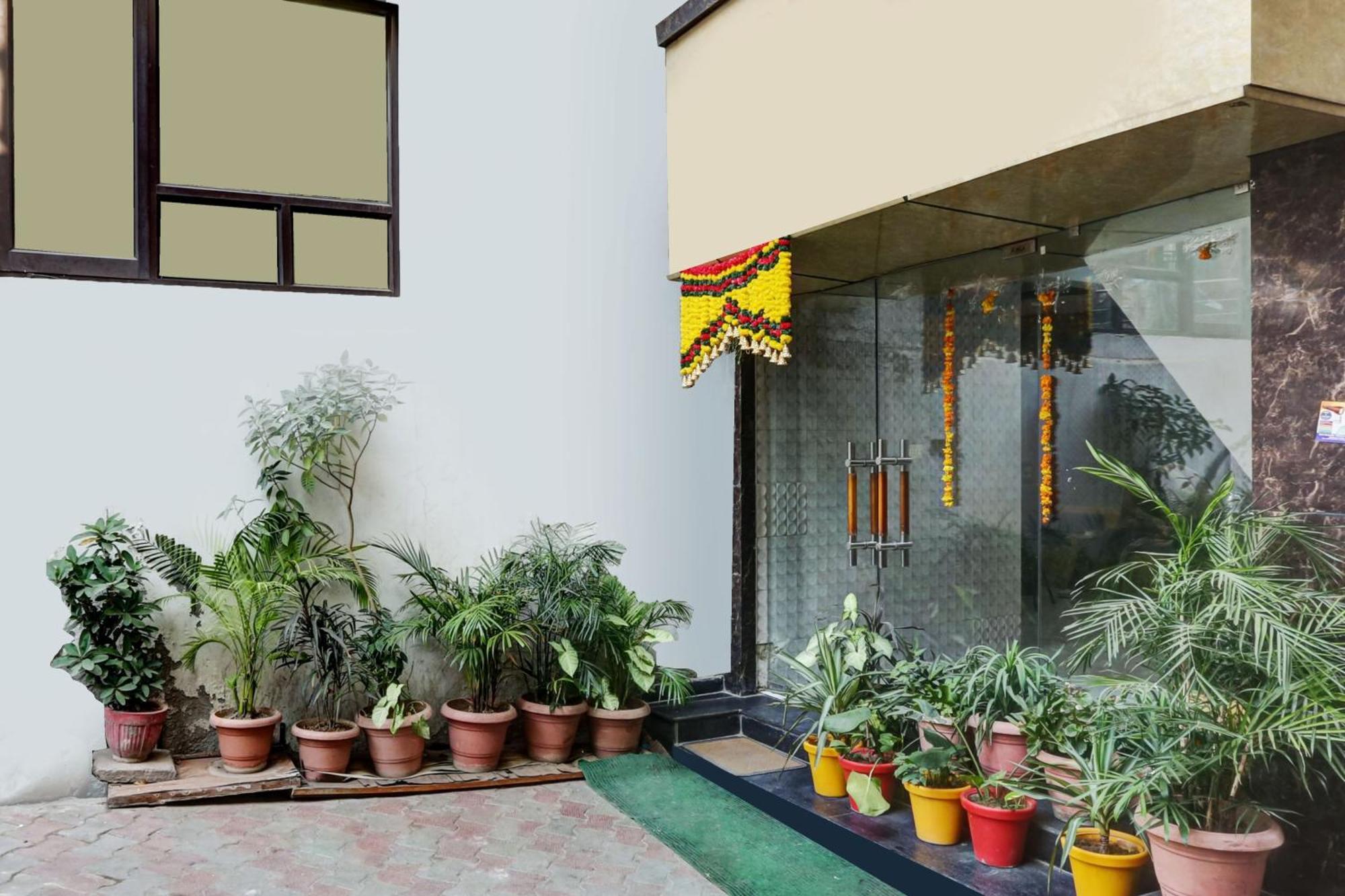 Hotel O Jammu Near Ragunath Bazaar Formerly Goodwill Exterior photo