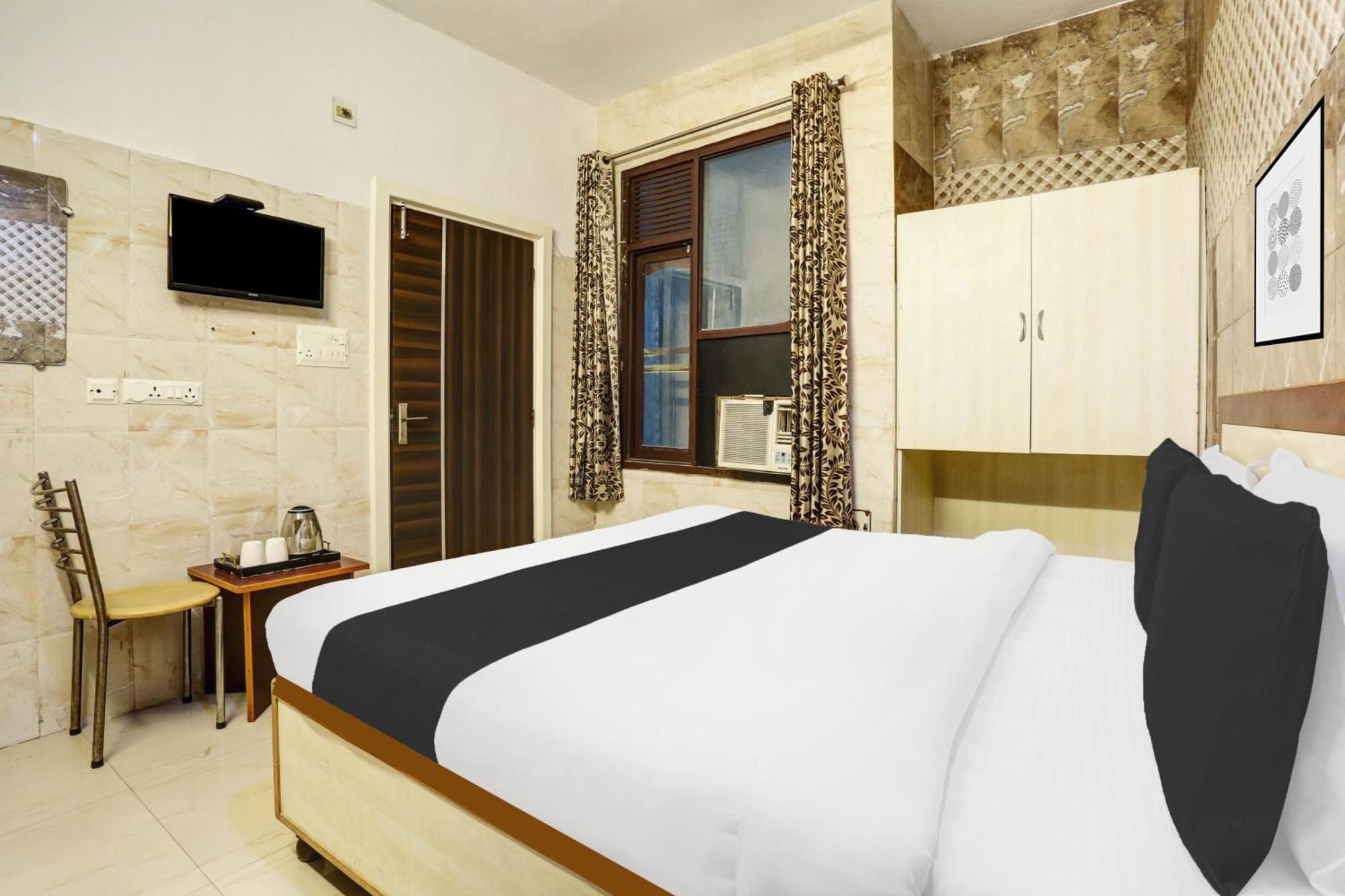 Hotel O Jammu Near Ragunath Bazaar Formerly Goodwill Exterior photo